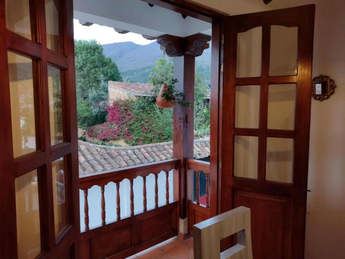 Apartamento Balcones De La Villa 2 فيلا دي ليفا المظهر الخارجي الصورة