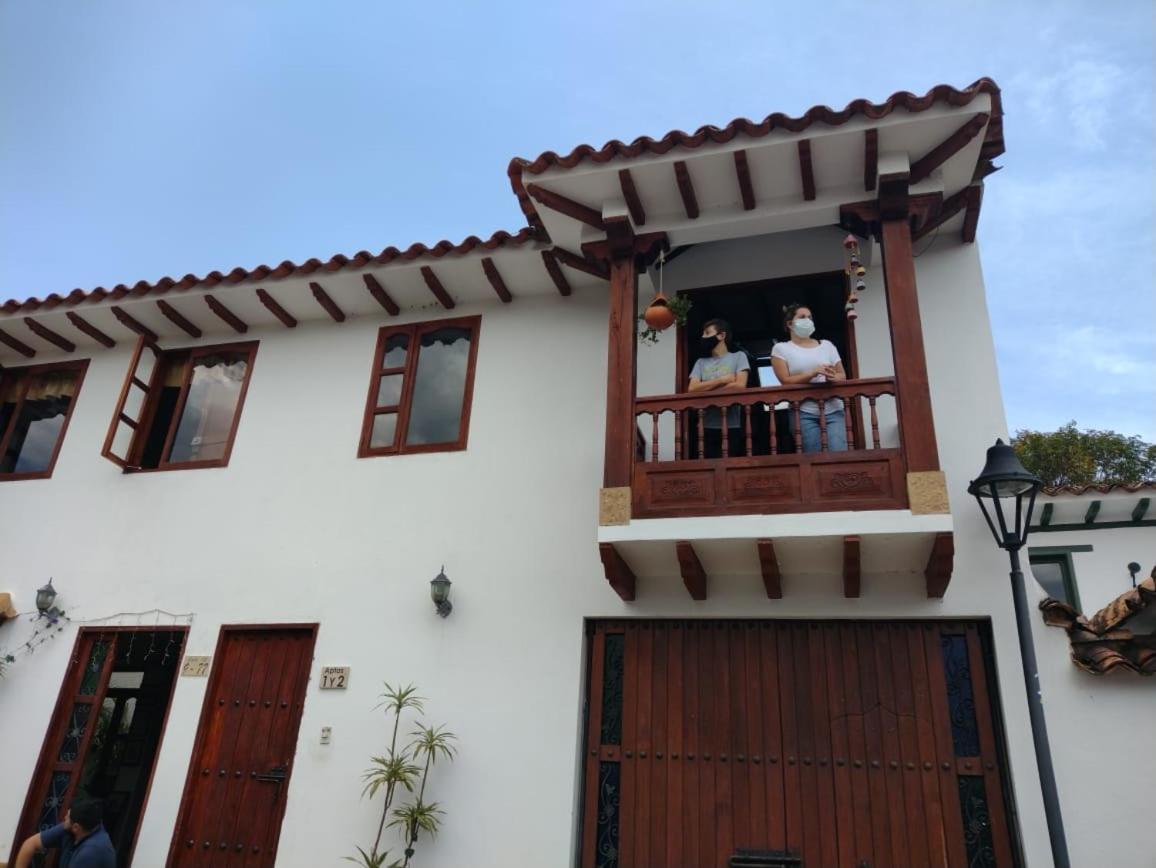 Apartamento Balcones De La Villa 2 فيلا دي ليفا المظهر الخارجي الصورة