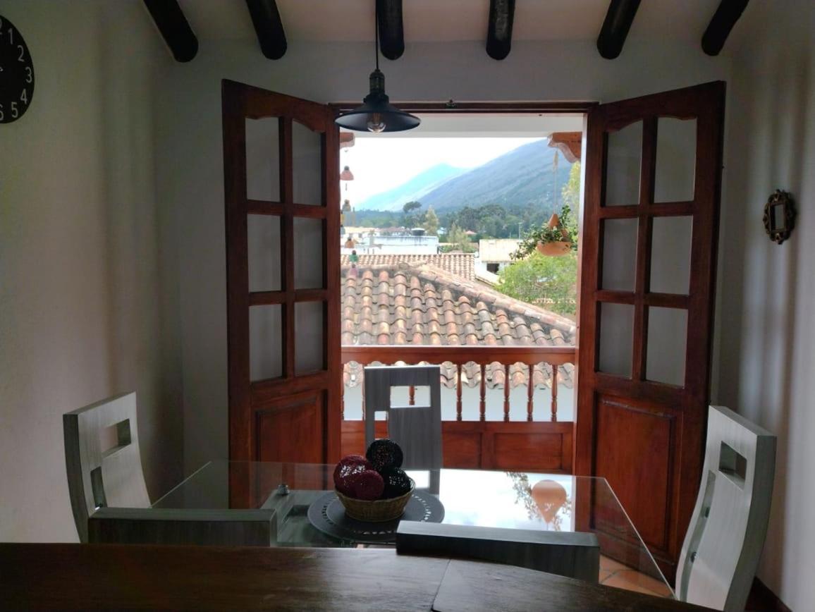 Apartamento Balcones De La Villa 2 فيلا دي ليفا المظهر الخارجي الصورة